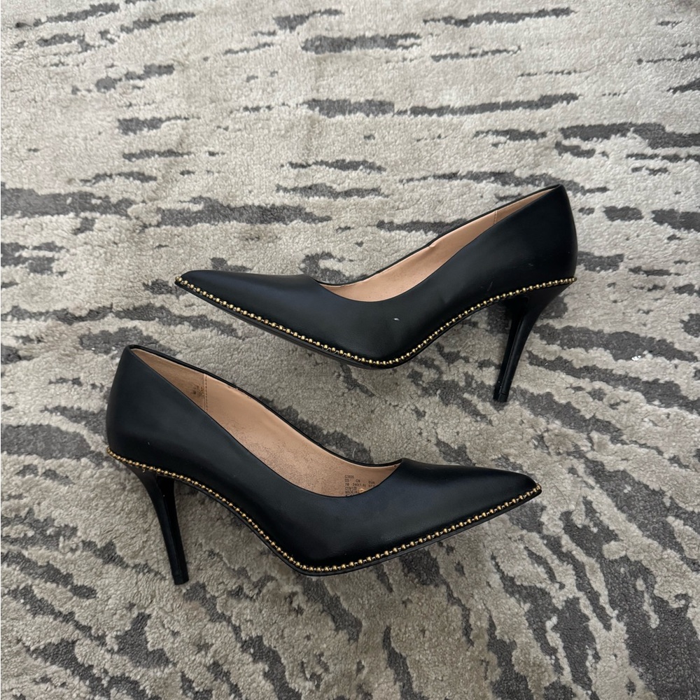 Coach Women's Black Pointed Toe Pumps - Picture 2 of 4